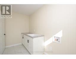 88 OPTIMIST DRIVE - 31