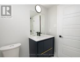 88 OPTIMIST DRIVE - 36