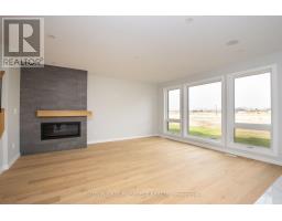 88 OPTIMIST DRIVE - 8