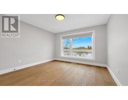 9 - 2500 MAIN STREET - 18