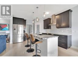 493 BENNETT CRESCENT - 12