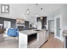 493 BENNETT CRESCENT - 14