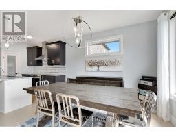 493 BENNETT CRESCENT - 17