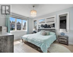 493 BENNETT CRESCENT - 18