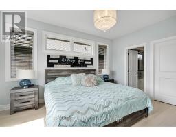 493 BENNETT CRESCENT - 19