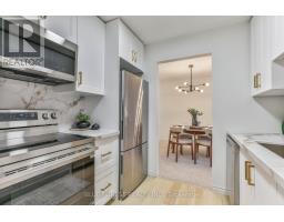 40 - 140 CONWAY DRIVE - 11