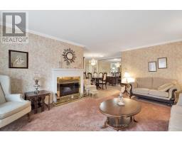 18 - 55 FIDDLERS GREEN ROAD - 15