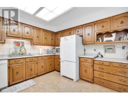 18 - 55 FIDDLERS GREEN ROAD - 21