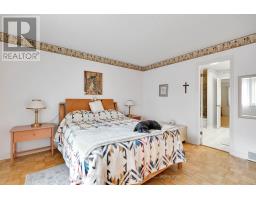 18 - 55 FIDDLERS GREEN ROAD - 24