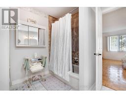 18 - 55 FIDDLERS GREEN ROAD - 31