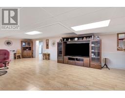 18 - 55 FIDDLERS GREEN ROAD - 34