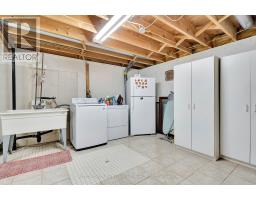 18 - 55 FIDDLERS GREEN ROAD - 36