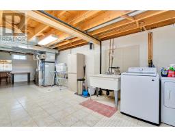 18 - 55 FIDDLERS GREEN ROAD - 37