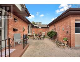 18 - 55 FIDDLERS GREEN ROAD - 5