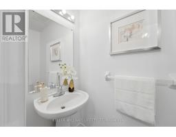 16 - 270 NORTH CENTRE ROAD - 15