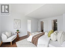 16 - 270 NORTH CENTRE ROAD - 18