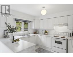 16 - 270 NORTH CENTRE ROAD - 9