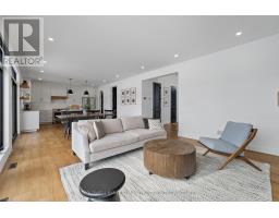 160 FOXBOROUGH PLACE - 11