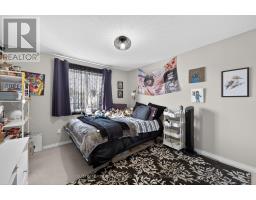 1199 BLACKMAPLE DRIVE - 32