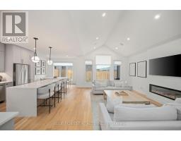 52 - 383 DAVENTRY WAY - 10