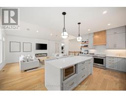 52 - 383 DAVENTRY WAY - 14