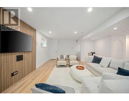 52 - 383 DAVENTRY WAY - 31