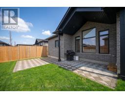 52 - 383 DAVENTRY WAY - 41