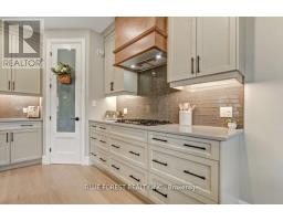 192 FOXBOROUGH PLACE - 14