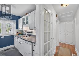 554 HALE STREET - 12