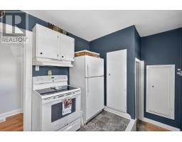 554 HALE STREET - 15