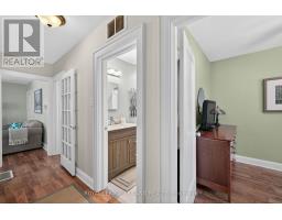 554 HALE STREET - 23