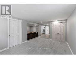 1302 NORMAN AVENUE - 32