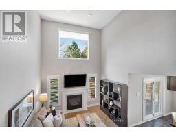 299 AMBLESIDE DRIVE - 11