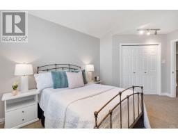 299 AMBLESIDE DRIVE - 32