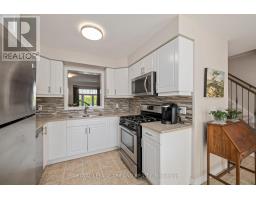 71 - 1061 EAGLETRACE DRIVE - 17