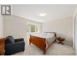 71 - 1061 EAGLETRACE DRIVE - 26