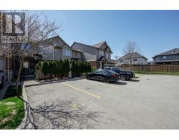 71 - 1061 EAGLETRACE DRIVE - 3