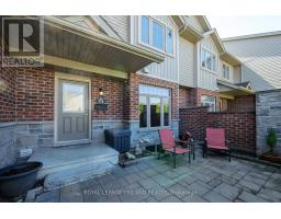 71 - 1061 EAGLETRACE DRIVE - 6