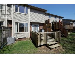 71 - 1061 EAGLETRACE DRIVE - 8