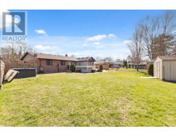 176 CANTERBURY DRIVE - 44