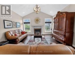 74 WESTLAKE DRIVE - 16