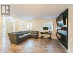 599 WELLINGTON STREET - 5