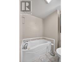 36 - 700 EXETER ROAD - 16