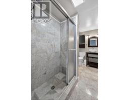 36 - 700 EXETER ROAD - 17