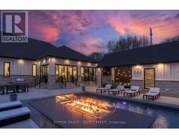 127 OPTIMIST DRIVE - 3