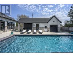 127 OPTIMIST DRIVE - 6