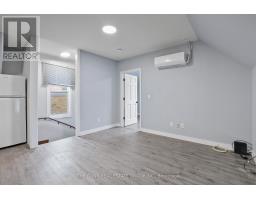 1048 DUNDAS STREET - 21