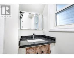 1048 DUNDAS STREET - 33