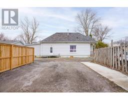1048 DUNDAS STREET - 35