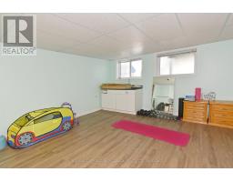 8483 IMPERIAL ROAD S - 32